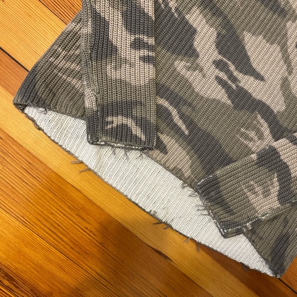 GENERATION LOVE MARGOT CAMO SWEATER XS NWT - Picture 4 of 8